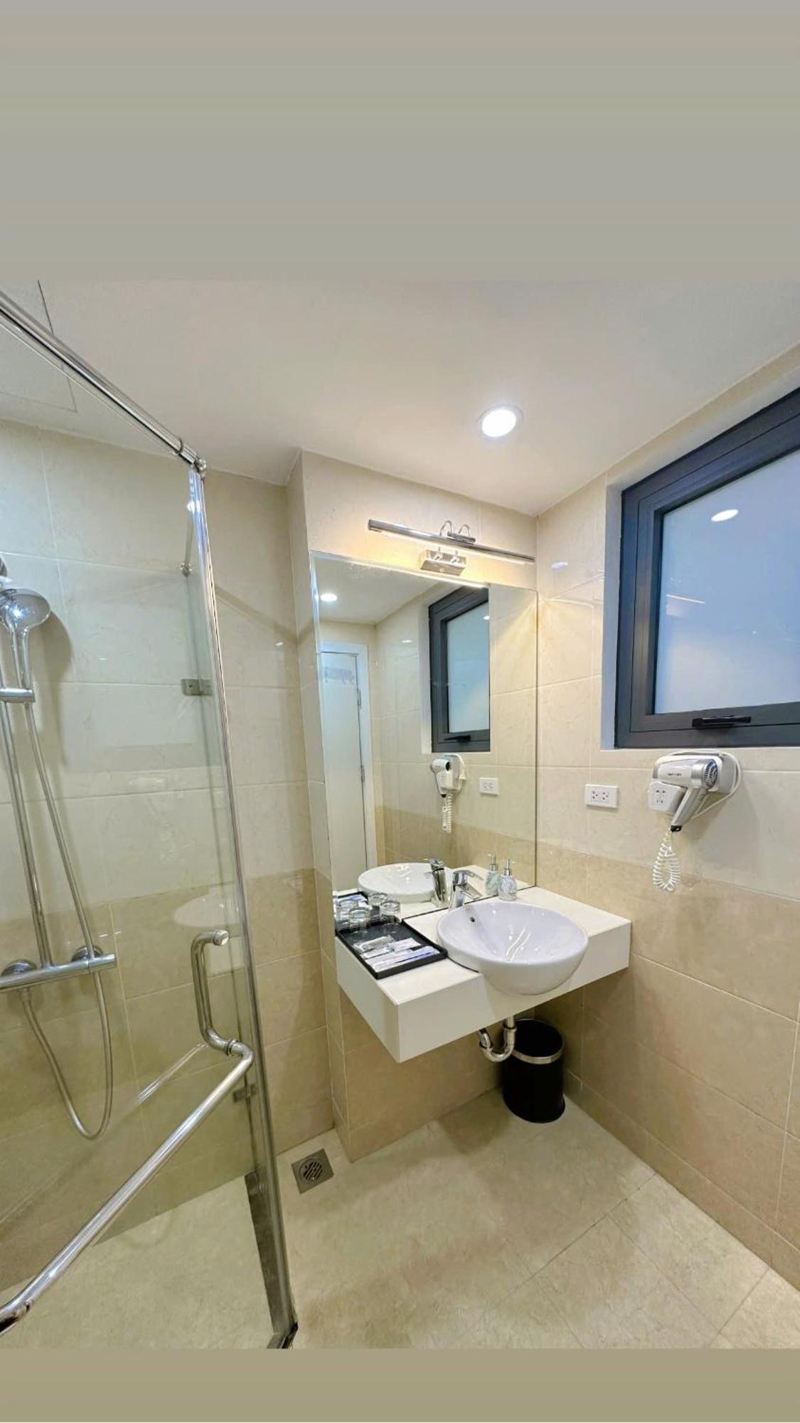 Everest Hotel Hanoi Exterior photo
